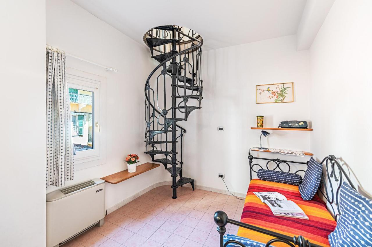Gaudio Flat Near Ariston Theater By Wonderful Italy Apartamento Sanremo Exterior foto