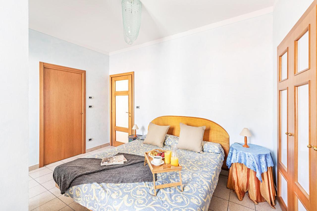 Gaudio Flat Near Ariston Theater By Wonderful Italy Apartamento Sanremo Exterior foto