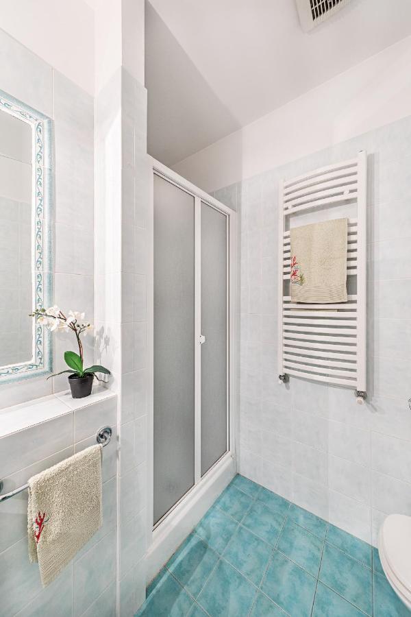Gaudio Flat Near Ariston Theater By Wonderful Italy Apartamento Sanremo Exterior foto