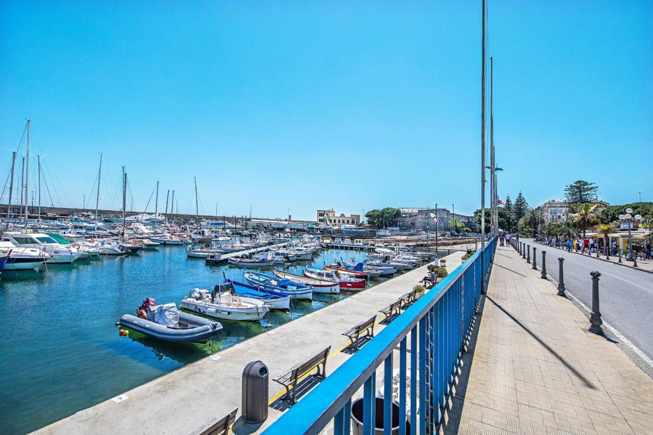 Gaudio Flat Near Ariston Theater By Wonderful Italy Apartamento Sanremo Exterior foto