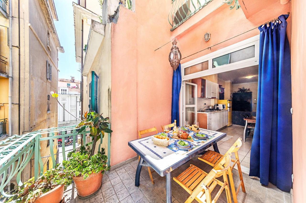 Gaudio Flat Near Ariston Theater By Wonderful Italy Apartamento Sanremo Exterior foto