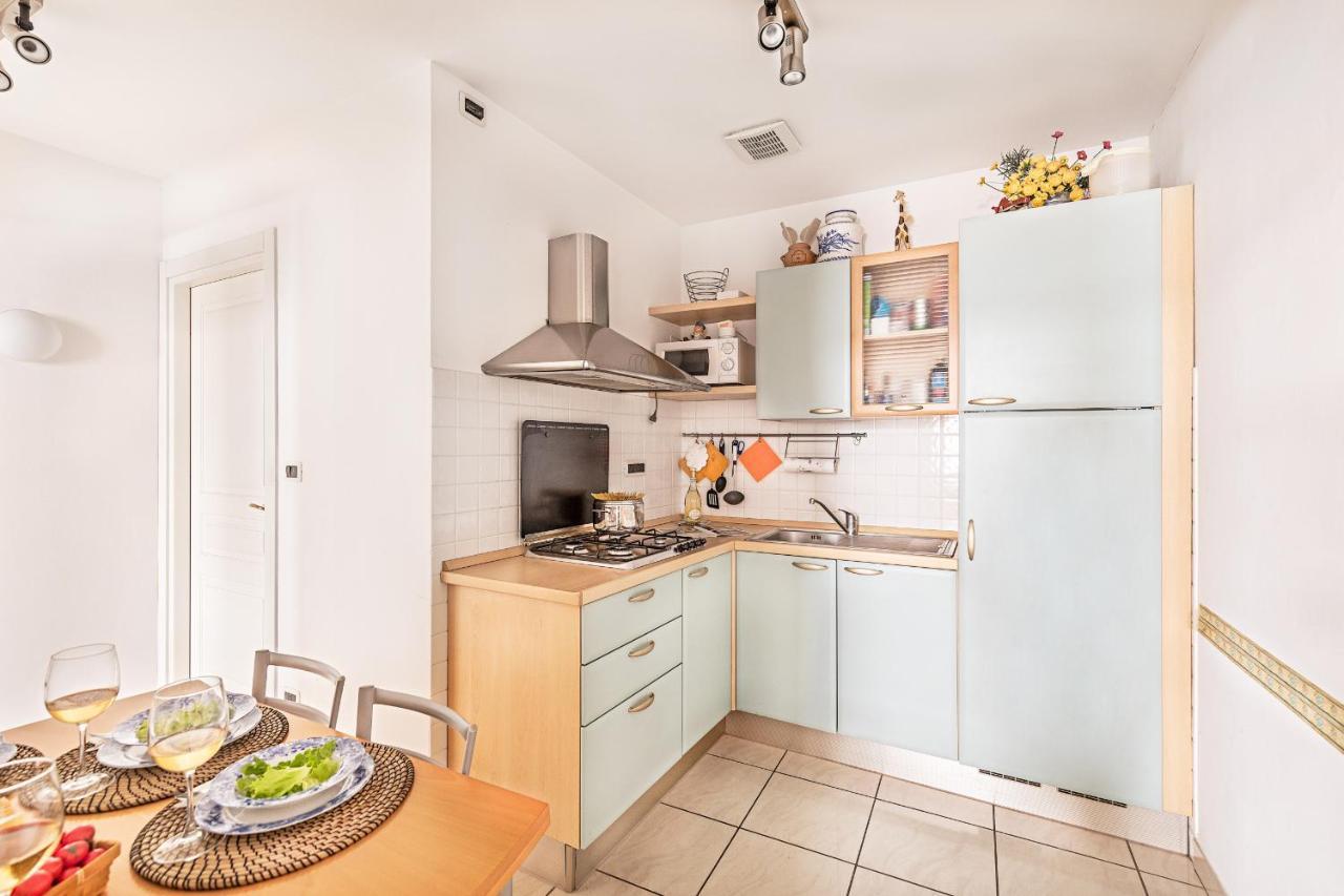 Gaudio Flat Near Ariston Theater By Wonderful Italy Apartamento Sanremo Exterior foto